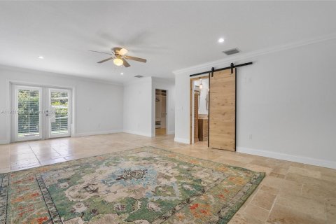 House in Miami Shores, Florida 4 bedrooms, 243.13 sq.m. № 1976121 - photo 21