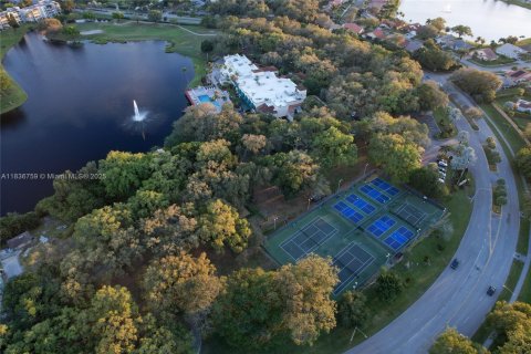 Condominio en venta en Davie, Florida, 2 dormitorios, 88.26 m2 № 1855055 - foto 4