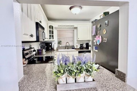 Condo in Davie, Florida, 2 bedrooms  № 1855055 - photo 26