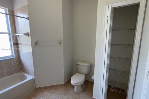 Adosado en alquiler en Homestead, Florida, 3 dormitorios, 155.98 m2 № 1951545 - foto 22