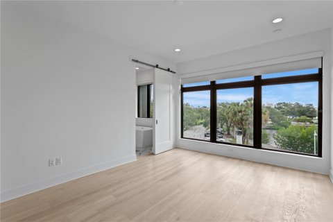 Touwnhouse à louer à Tampa, Floride: 4 chambres, 282.52 m2 № 2420059 - photo 21
