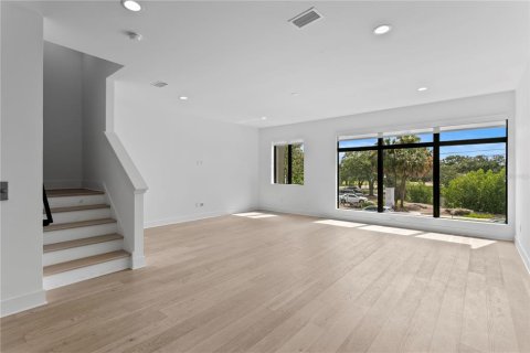 Touwnhouse à louer à Tampa, Floride: 4 chambres, 282.52 m2 № 2420059 - photo 16