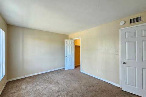 Apartamento en alquiler en Tampa, Florida, 3 dormitorios, 120.77 m2 № 1901698 - foto 11