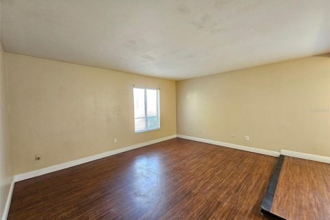 Apartamento en alquiler en Tampa, Florida, 3 dormitorios, 120.77 m2 № 1901698 - foto 5
