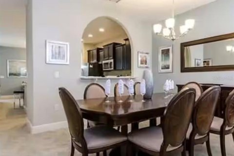 Casa en venta en Davenport, Florida, 6 dormitorios, 273.5 m2 № 2118765 - foto 3