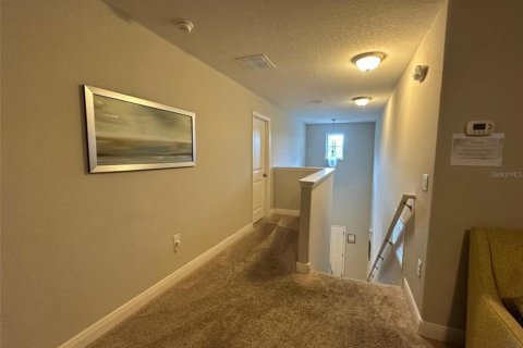 Casa en venta en Davenport, Florida, 6 dormitorios, 273.5 m2 № 2118765 - foto 25