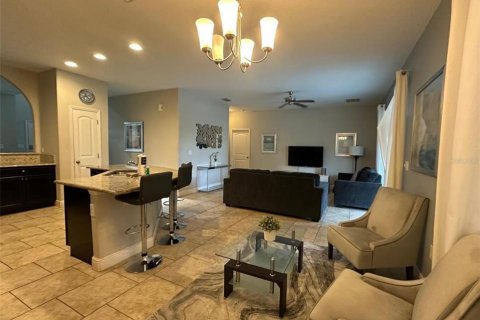 Casa en venta en Davenport, Florida, 6 dormitorios, 273.5 m2 № 2118765 - foto 10