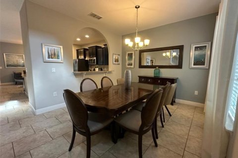 Casa en venta en Davenport, Florida, 6 dormitorios, 273.5 m2 № 2118765 - foto 5