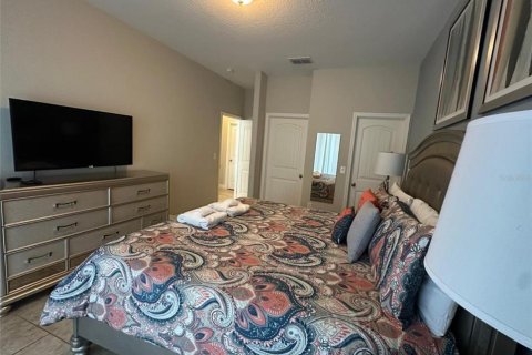 Casa en venta en Davenport, Florida, 6 dormitorios, 273.5 m2 № 2118765 - foto 21