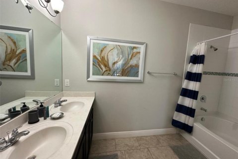 Casa en venta en Davenport, Florida, 6 dormitorios, 273.5 m2 № 2118765 - foto 23