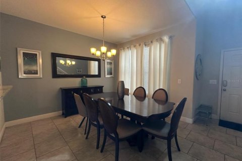 Casa en venta en Davenport, Florida, 6 dormitorios, 273.5 m2 № 2118765 - foto 4