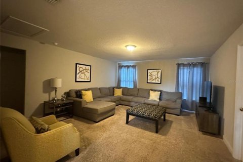 Casa en venta en Davenport, Florida, 6 dormitorios, 273.5 m2 № 2118765 - foto 27