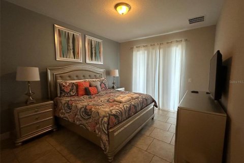 Casa en venta en Davenport, Florida, 6 dormitorios, 273.5 m2 № 2118765 - foto 19