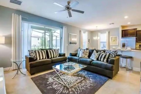 Casa en venta en Davenport, Florida, 6 dormitorios, 273.5 m2 № 2118765 - foto 7