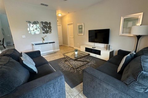 Casa en venta en Davenport, Florida, 6 dormitorios, 273.5 m2 № 2118765 - foto 9