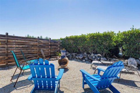 House in Marathon, Florida 2 bedrooms, 90.3 sq.m. № 2044909 - photo 26