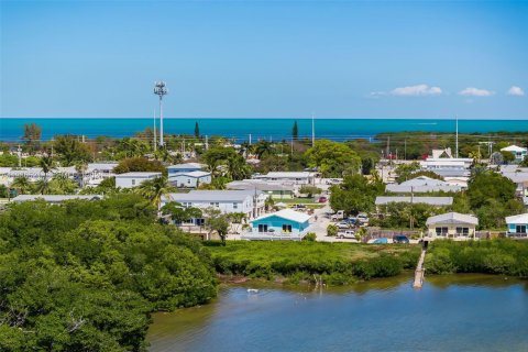House in Marathon, Florida 2 bedrooms, 90.3 sq.m. № 2044909 - photo 25