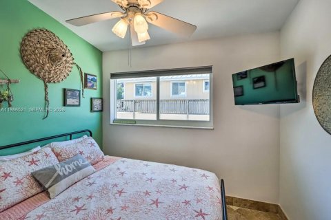 House in Marathon, Florida 2 bedrooms, 90.3 sq.m. № 2044909 - photo 22