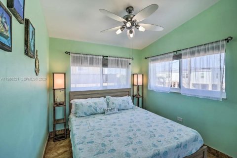 House in Marathon, Florida 2 bedrooms, 90.3 sq.m. № 2044909 - photo 20