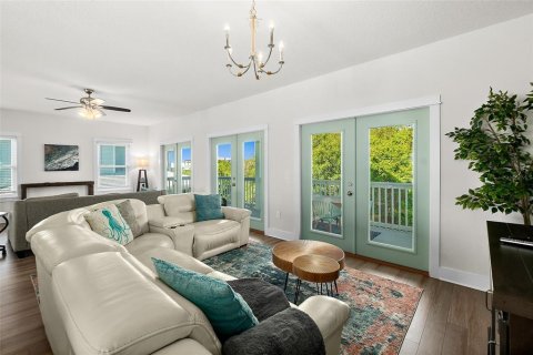 Casa en venta en Saint Augustine, Florida, 4 dormitorios, 278.8 m2 № 2141925 - foto 11