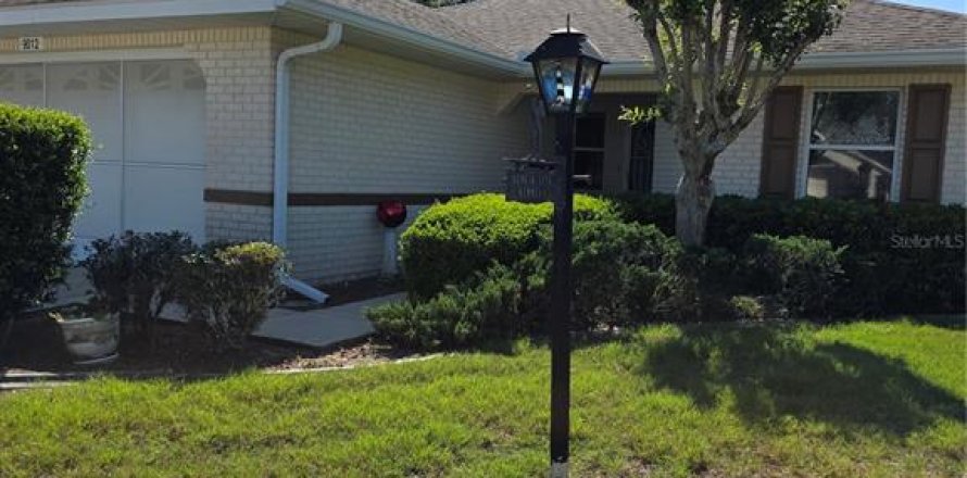 House in Ocala, Florida 2 bedrooms, 165.09 sq.m. № 1723089