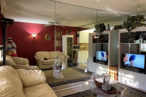 Купить кондоминиум в Лутц, Флорида 4 комнаты, 42.36м2, № 1436234 - фото 2
