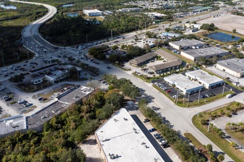 Immobilier commercial à vendre à Port St. Lucie, Floride № 2192534 - photo 19