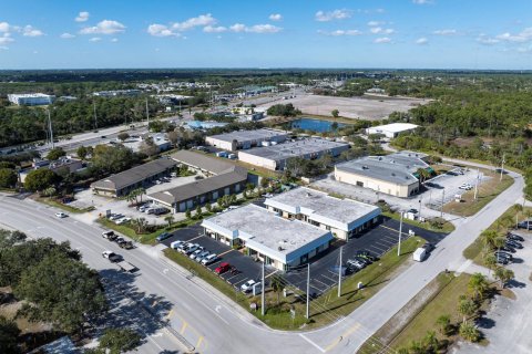 Immobilier commercial à vendre à Port St. Lucie, Floride № 2192534 - photo 17