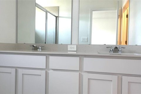 Adosado en alquiler en Kissimmee, Florida, 3 dormitorios, 174.01 m2 № 1902253 - foto 10