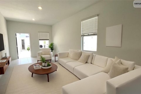 Adosado en alquiler en Kissimmee, Florida, 3 dormitorios, 174.01 m2 № 1902253 - foto 6