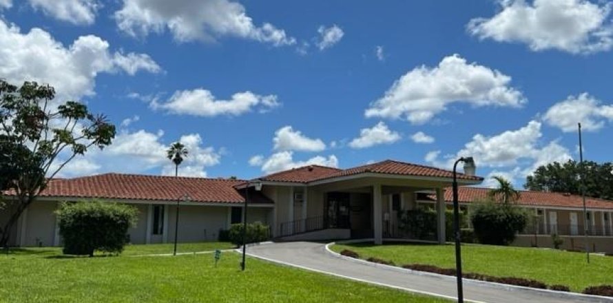 Condominio en Lauderhill, Florida, 2 dormitorios № 1007305