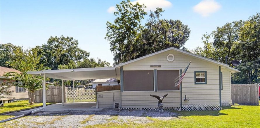 Casa en Starke, Florida 2 dormitorios, 88.44 m2 № 1905286