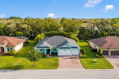 House in Vero Beach, Florida 3 bedrooms, 221.85 sq.m. № 2152323 - photo 7