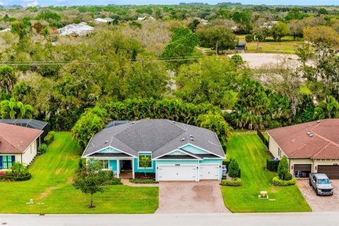 House in Vero Beach, Florida 3 bedrooms, 221.85 sq.m. № 2152323 - photo 22