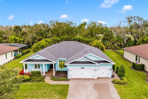 House in Vero Beach, Florida 3 bedrooms, 221.85 sq.m. № 2152323 - photo 14