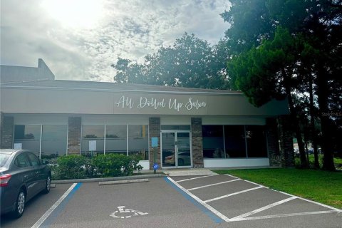 Propiedad comercial en alquiler en Dade City, Florida, 232.26 m2 № 1917426 - foto 1
