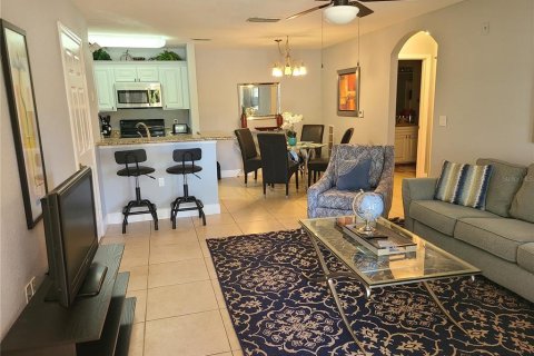 Condominio en alquiler en Lakewood Ranch, Florida, 1 dormitorio, 68 m2 № 1842292 - foto 10