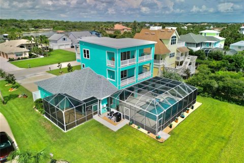 House in Flagler Beach, Florida 3 bedrooms, 243.4 sq.m. № 2330365 - photo 5