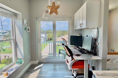 House in Flagler Beach, Florida 3 bedrooms, 243.4 sq.m. № 2330365 - photo 28