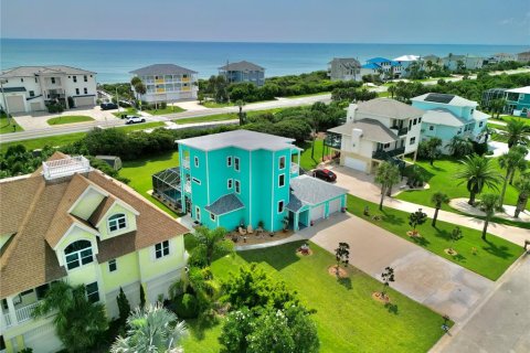 House in Flagler Beach, Florida 3 bedrooms, 243.4 sq.m. № 2330365 - photo 2