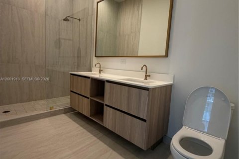 Condo in Miami, Florida, 1 bedroom  № 2067675 - photo 7