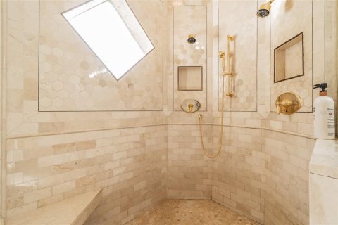 Villa ou maison à louer à Tampa, Floride: 6 chambres, 543.29 m2 № 2383930 - photo 21