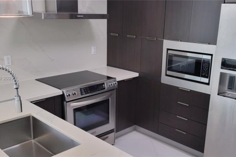 Copropriété à vendre à Sunny Isles Beach, Floride: 3 chambres, 138.33 m2 № 1931556 - photo 17