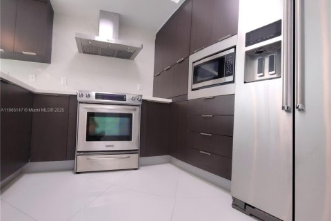 Copropriété à vendre à Sunny Isles Beach, Floride: 3 chambres, 138.33 m2 № 1931556 - photo 19