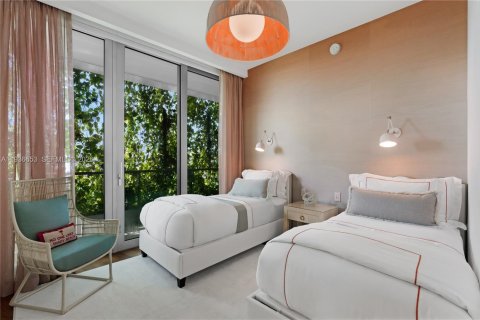 Condominio en venta en Miami Beach, Florida, 5 dormitorios, 400.04 m2 № 1995137 - foto 24