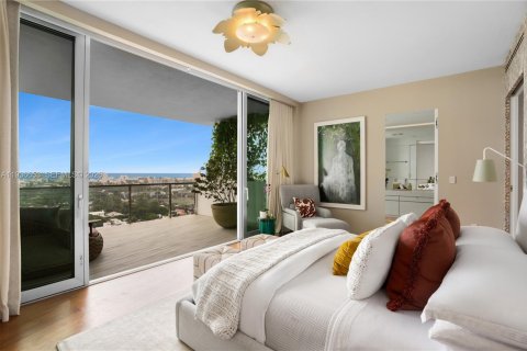 Condominio en venta en Miami Beach, Florida, 5 dormitorios, 400.04 m2 № 1995137 - foto 20