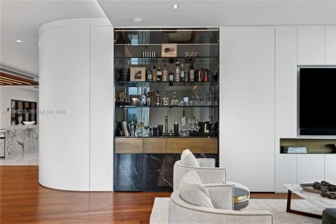 Condominio en venta en Miami Beach, Florida, 5 dormitorios, 400.04 m2 № 1995137 - foto 5
