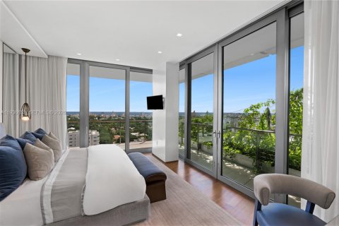 Condominio en venta en Miami Beach, Florida, 5 dormitorios, 400.04 m2 № 1995137 - foto 11
