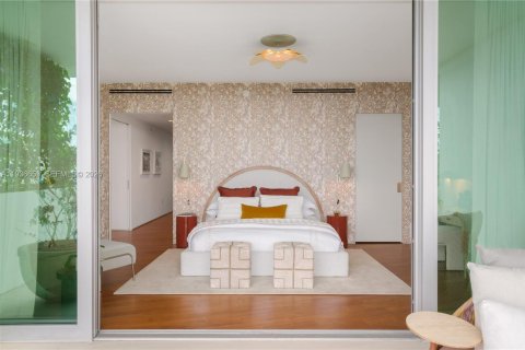 Condominio en venta en Miami Beach, Florida, 5 dormitorios, 400.04 m2 № 1995137 - foto 21