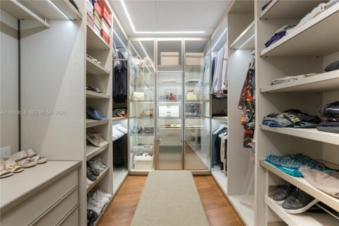 Condominio en venta en Miami Beach, Florida, 5 dormitorios, 400.04 m2 № 1995137 - foto 16